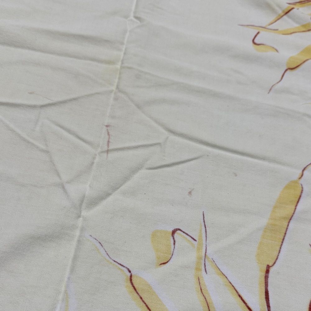 Vintage Floral Yellow, rust red and White Tablecloth - Picture 10 of 11